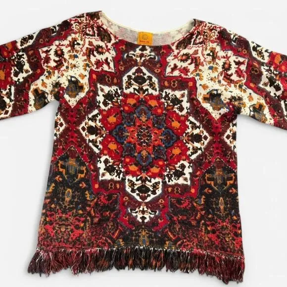 Burgundy and Red Tapestry Short Sleeve Knit Top with Bottom Hem Fringe - Picture 4 of 8